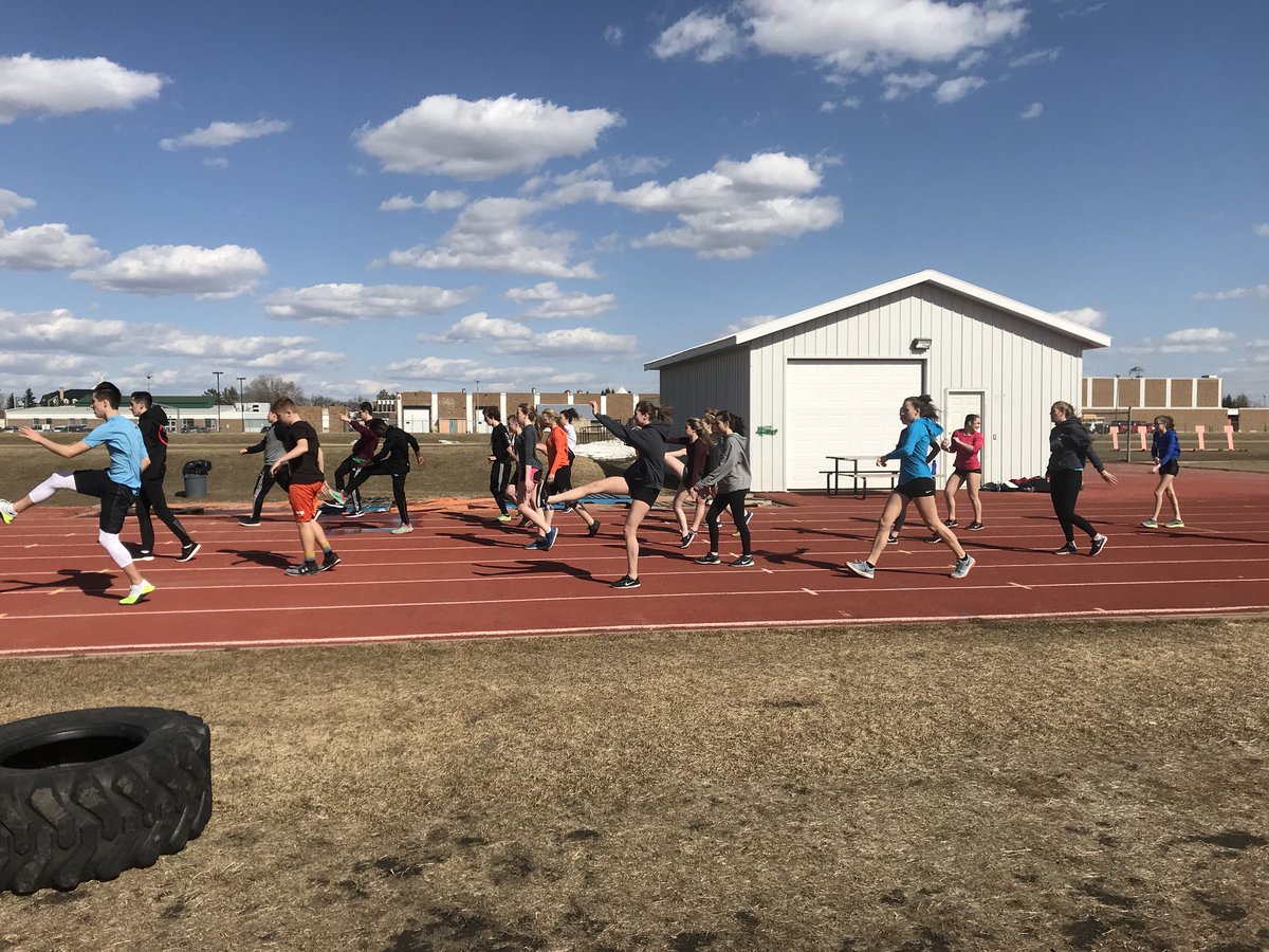 MrSpelayYRHS's tweet photo. Track and field back outside. Sprinters and Jumpers enjoying the wind. #YRHS https://t.co/rRQzgKhkq7