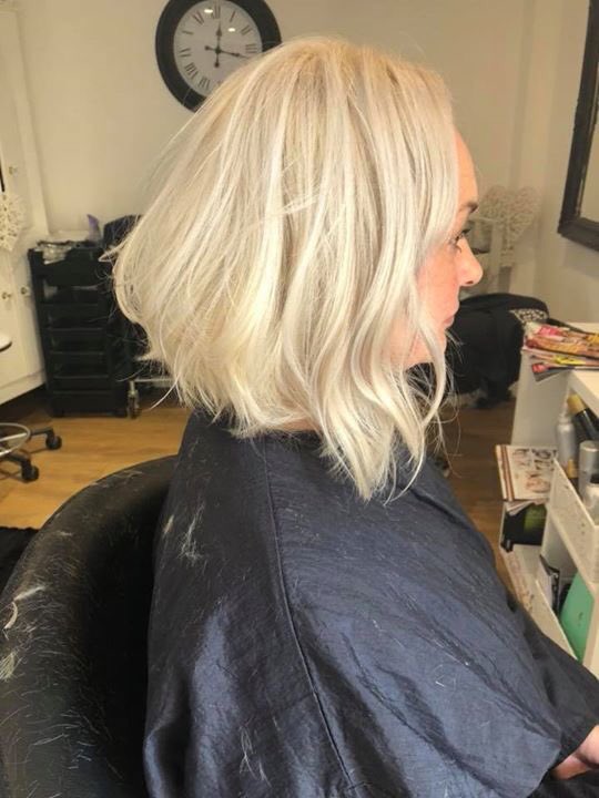 HairByKirstyP's tweet photo. All change π #ChopItOff #colourrefresh π #Banbury https://t.co/VvIz1jPlUI