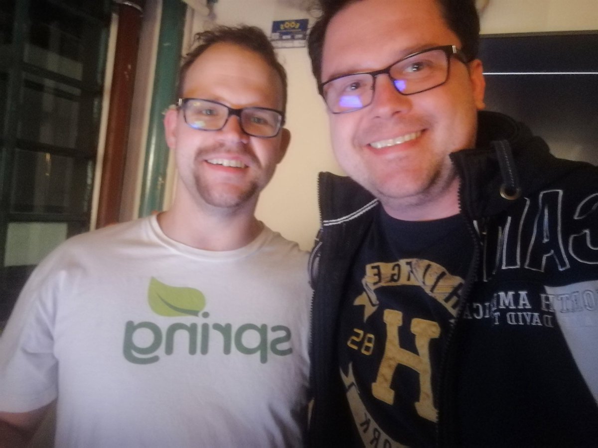 kleenxcoder's tweet image. @starbuxman thx for making my day at @DevOneLinz & @eJUG @Linz really enjoyed listening to you!