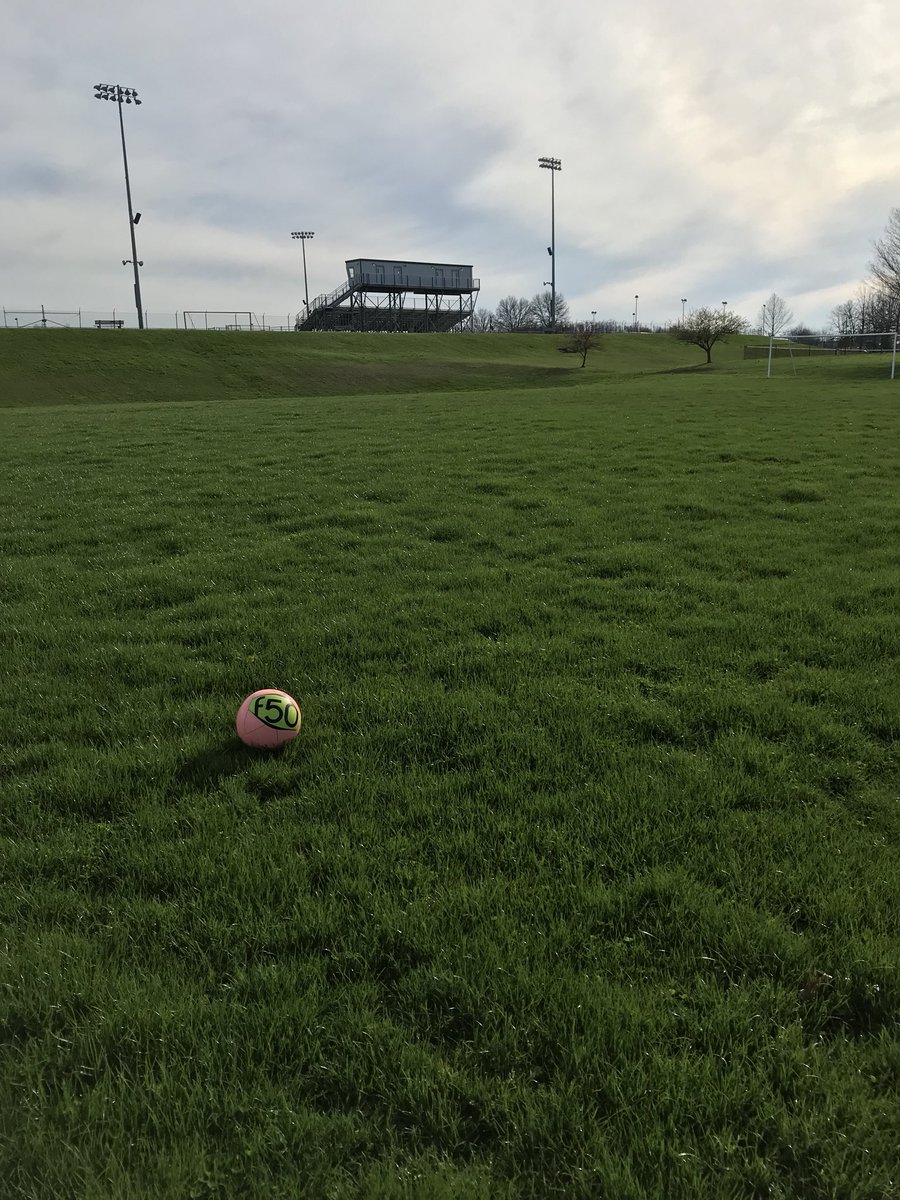 EdmistonMack's tweet photo. Offseason practice is the ladder to Playoffs #PutInTheWork @DAHS_LTS https://t.co/YlUW0coLUR