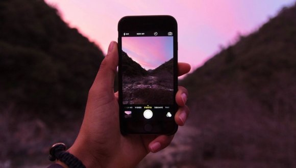 metinozyuurt's tweet photo. iphone Kamera uygulamaları. En iyiiphone kamera uygulamalarını öğrenmek isterseniz. Türkiyenin en güncel Apple teknoloji haber sitesinden detayları öğrenebilirsiniz. https://t.co/jWylySjeaF #applefoni #eniyiapplekamerauygulamalari #iphonekamerauygulamalari #iphoneuygulamalari https://t.co/YZZ6O2xduz
