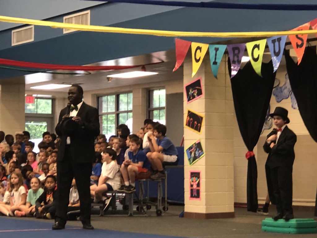 chevronhiggins's tweet photo. Ogletree 3rd Grade Circus was celebrated with a full house of parents. #celebrateauburn #ogletreeallstars https://t.co/2tMSFCsbr8