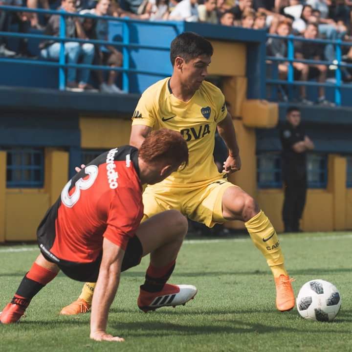 Caerse está permitido , pero levantarse es obligatorio .. ⚽💪 .. Siempre por mas