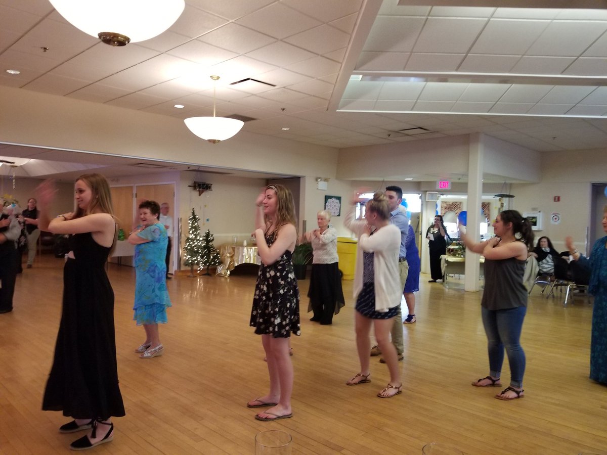 MLeeEngTchr's tweet photo. Senior Center Prom! @SaugusNHS https://t.co/XekIfVK5eD