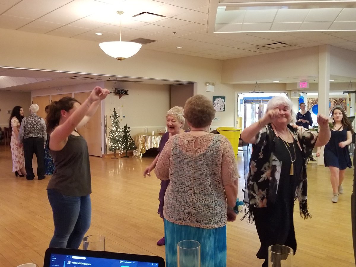 More senior center prom pics with <a href="/SaugusNHS/">Saugus NHS</a>