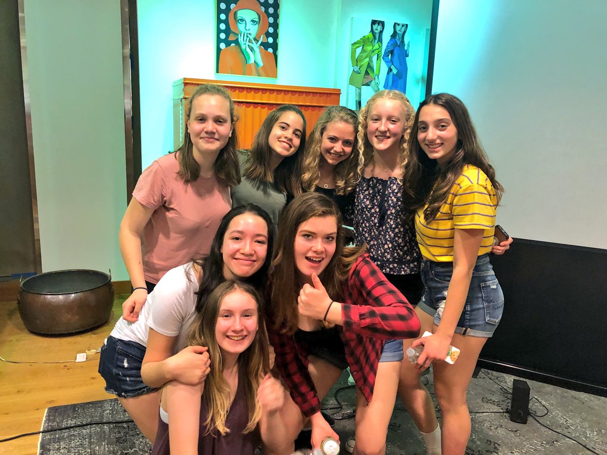 Art &amp; Video Pop Up Show in Clarendon! So much talent and hard work celebrated this night. #GunstonPride #APSisAwesome