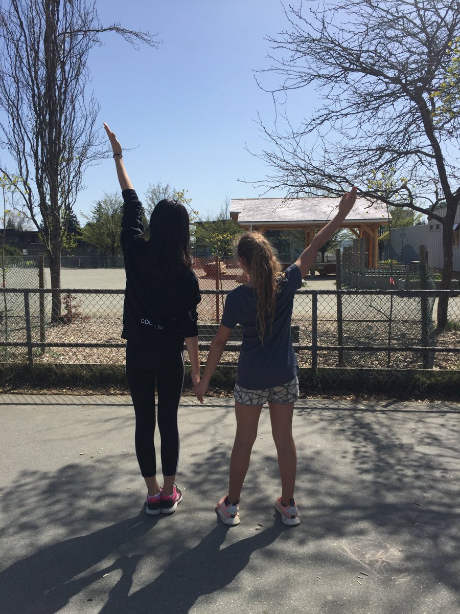 Div 2 cuties making acute angles on the playground! On crée des angles aigus dans le soleil! <a href="/tarazielinski/">Tara Zielinski</a> <a href="/WestVanSchools/">WestVanSchools</a>