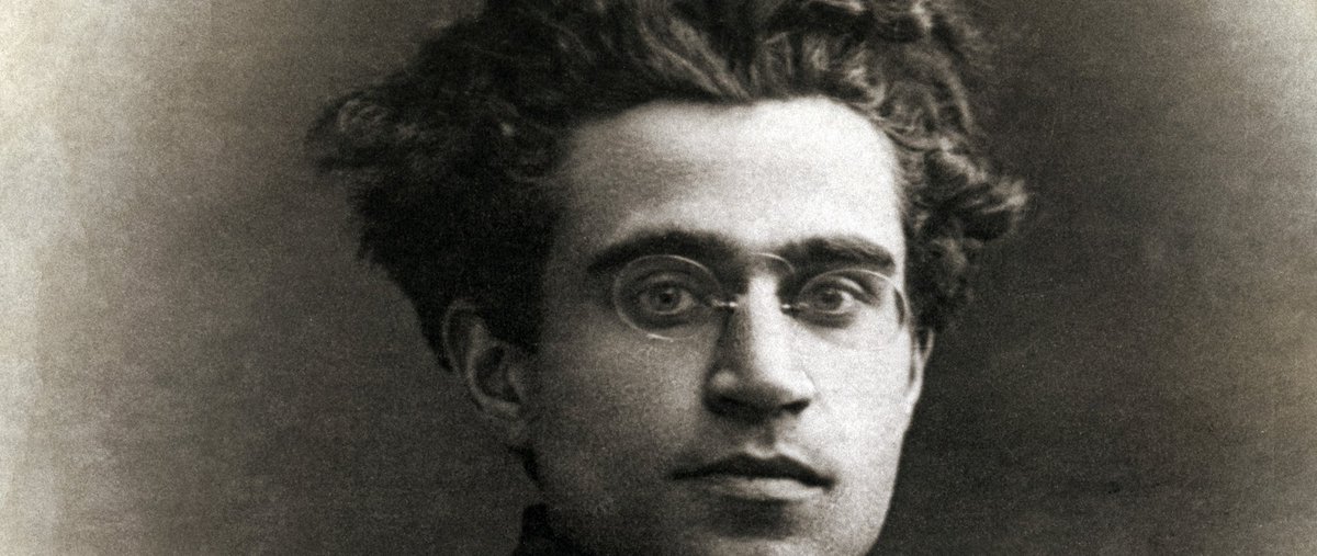 corpodelledonne's tweet image. "Odio gli indifferenti. Chi vive veramente non può non essere cittadino e parteggiare" E per trattare il tema dell #indifferenza nella  conferenza-spettacolo #SCHERMI, userò le parole di #AntonioGramsci così attuale