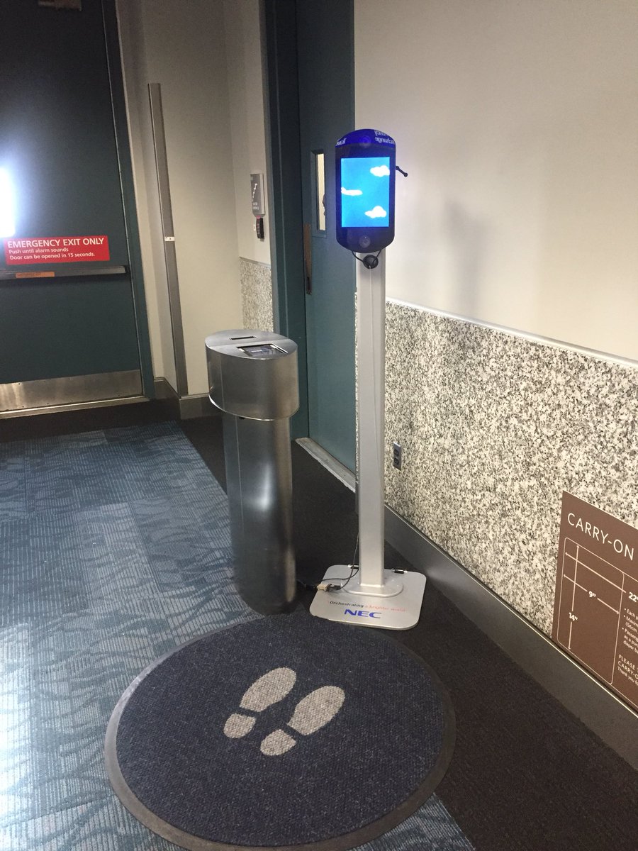 Tiffsoflyy's tweet photo. 😳 RT @GoldboxATL: . @delta’s Facial Recognition Boarding Process Beta Test is live at @ATLairport.  #PaxEx #DeltaBetaTest https://t.co/LoDq02d6BP