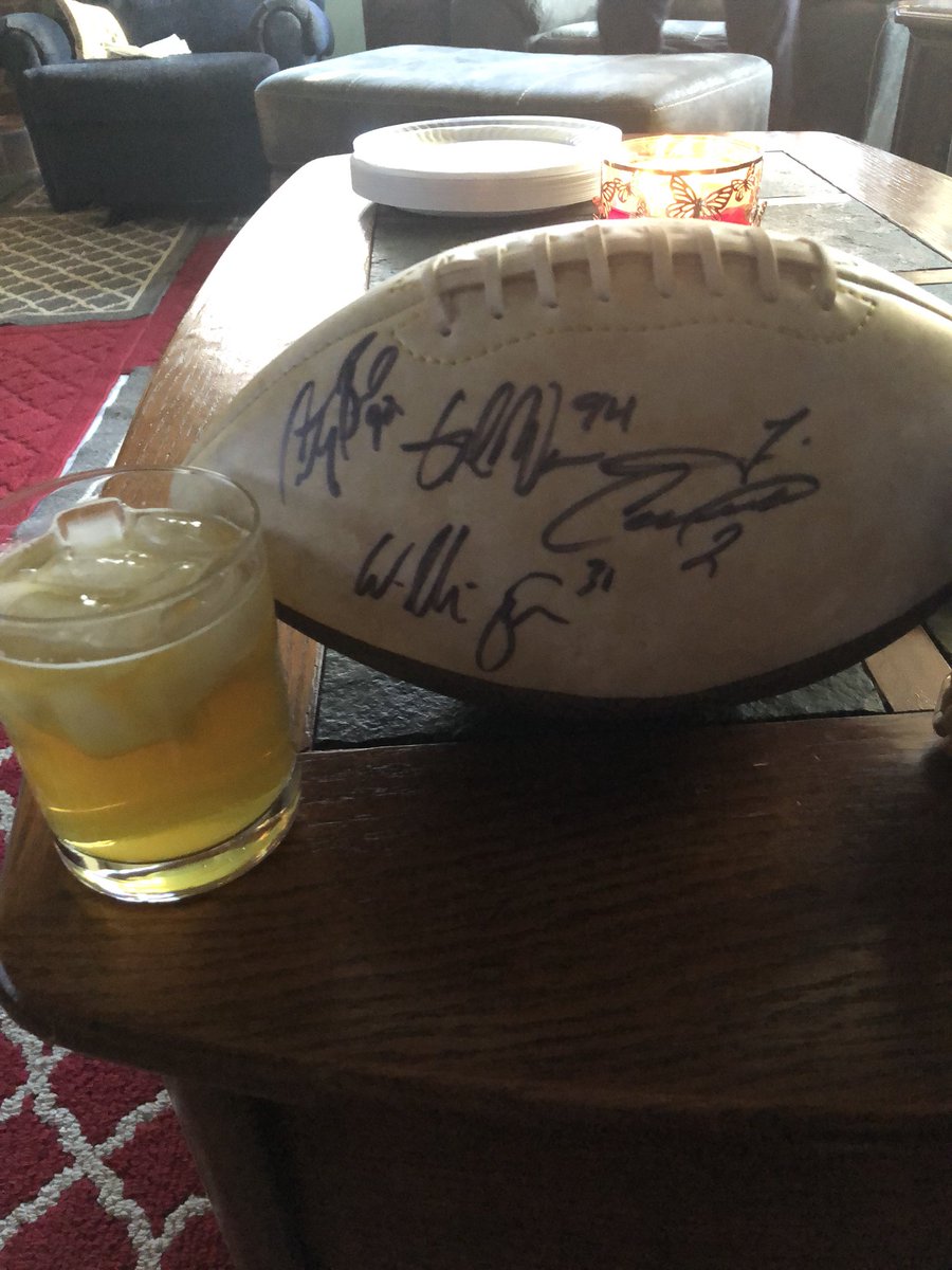OSUDAN's tweet photo. Go Browns #nobaker https://t.co/pWiL3F7WB0