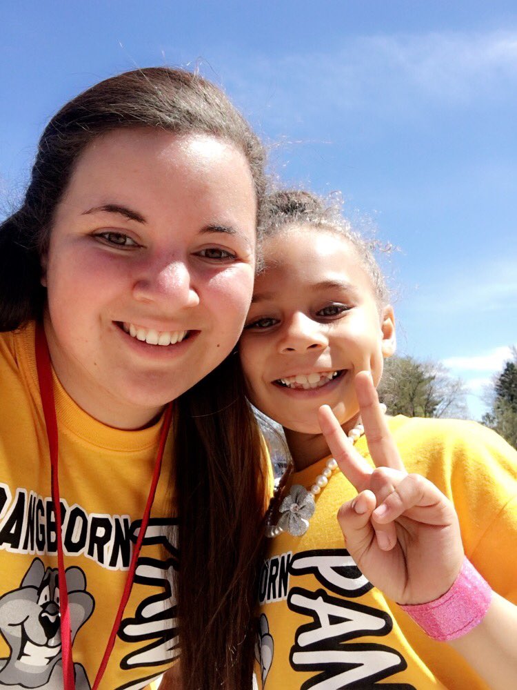 MrsHwcpsmd's tweet photo. Had a great time at the Pangborn Walk-A-Thon today. This was a great opportunity to connect &amp; exercise. @erfox22 🌞🏃🏼‍♀️#GetMoving #PangbornProud #WCPSInterns https://t.co/T2LO9toOej