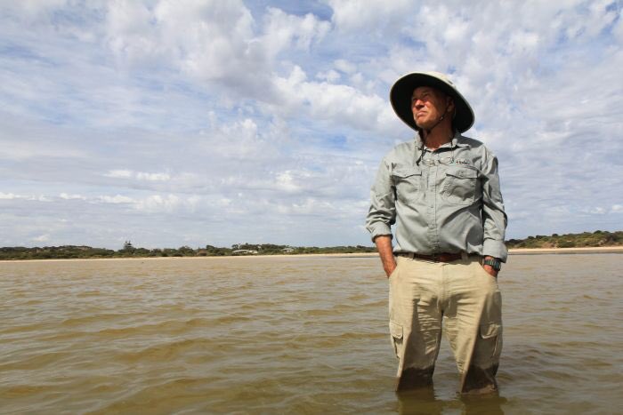 ekupcakes's tweet photo. How to kill a river system three times as salty as the sea - another gold medal for Australia? #savethemurray https://t.co/yZwaEbKaKc https://t.co/wHklDgjSGw