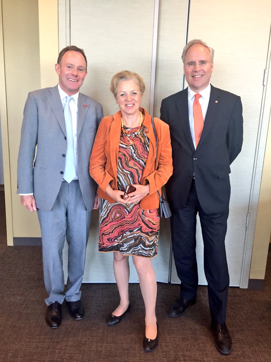 KvanOosterom's tweet photo. Discussed global fight against tuberculosis and important role national Parliaments, with @NickherbertMP and Beatrijs Stikkers of #KNCVTBC https://t.co/blHXm80Nq2