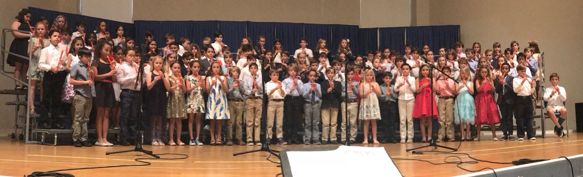 RGriffin_GS's tweet image. Our 3rd graders kick off #spring with a beautiful concert! #gslearning #musicalinspiration #AllThatICanBe
