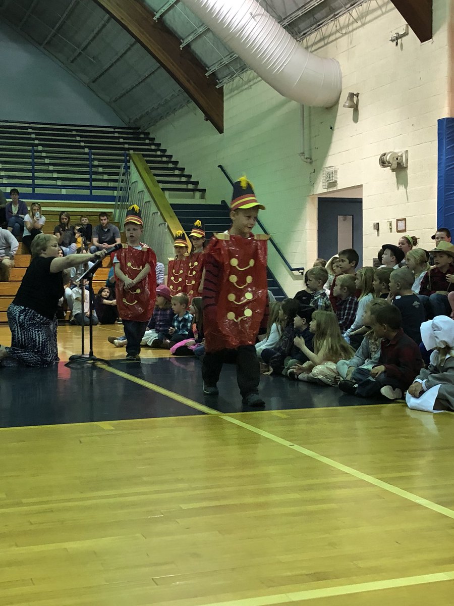 OESBears's tweet photo. Great job K and 1 at tonight’s Stone Soup music program! https://t.co/z2LI01gEjL