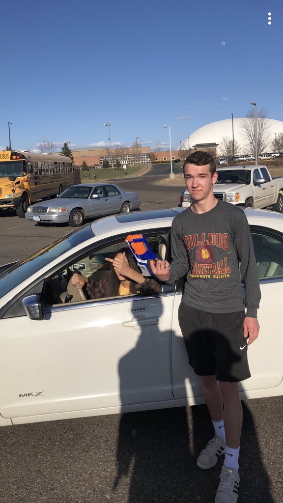 Bush_Wookiees's tweet photo. Straight out the bush Aaron parker gets the kill on Francesca Carr #bushdid911 https://t.co/Gqp6uqDFet