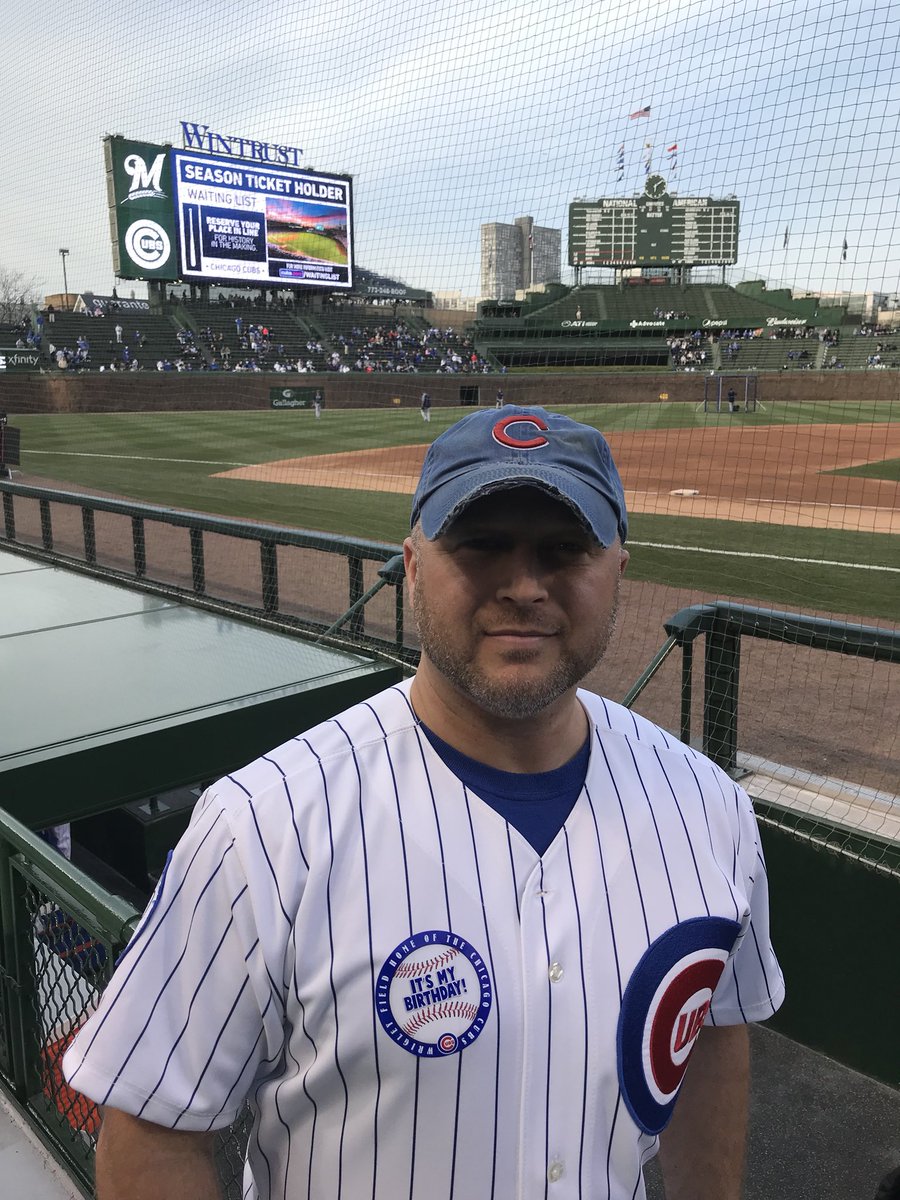 phinehas78's tweet photo. Celebrating my 40th birthday at Wrigley Field! Go Cubs! #WGNCubs https://t.co/i8K2XyTIHZ