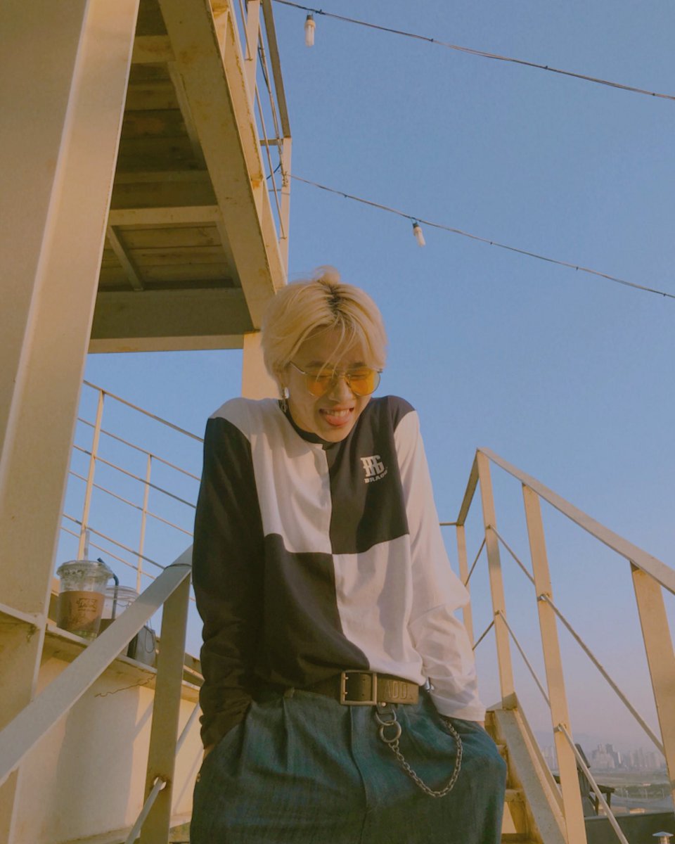 BL7NC's tweet photo. [SPAX] 
좋은하루 보내요 프리즘 😝

#BLANC7 #블랑세븐 #PRISM #SPAX https://t.co/N55Hhu1GgC