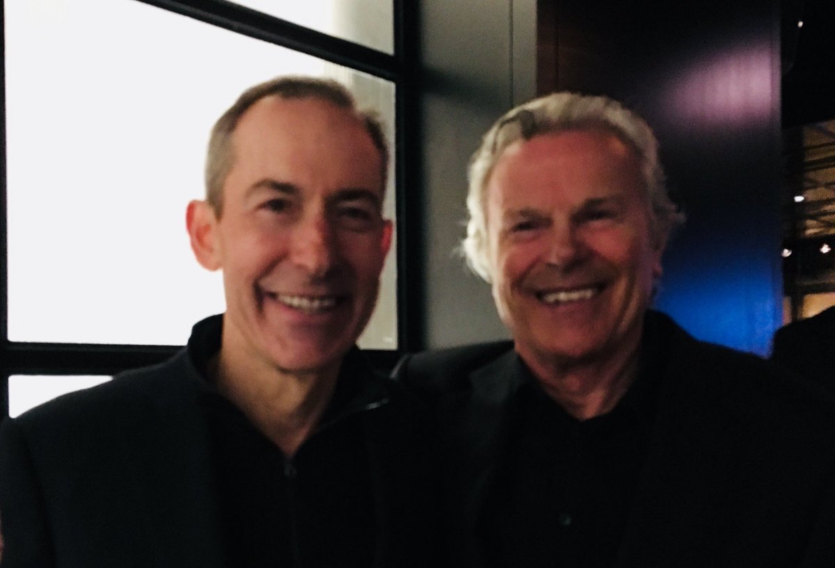 JamesLubowitzMD's tweet image. #Ski royalty at Chicago dinner with #Frontside Frank (+ Gina and Monica) we are counting the days until @TaosSkiValley reopens with the new high speed quad for #Al’sRunClub