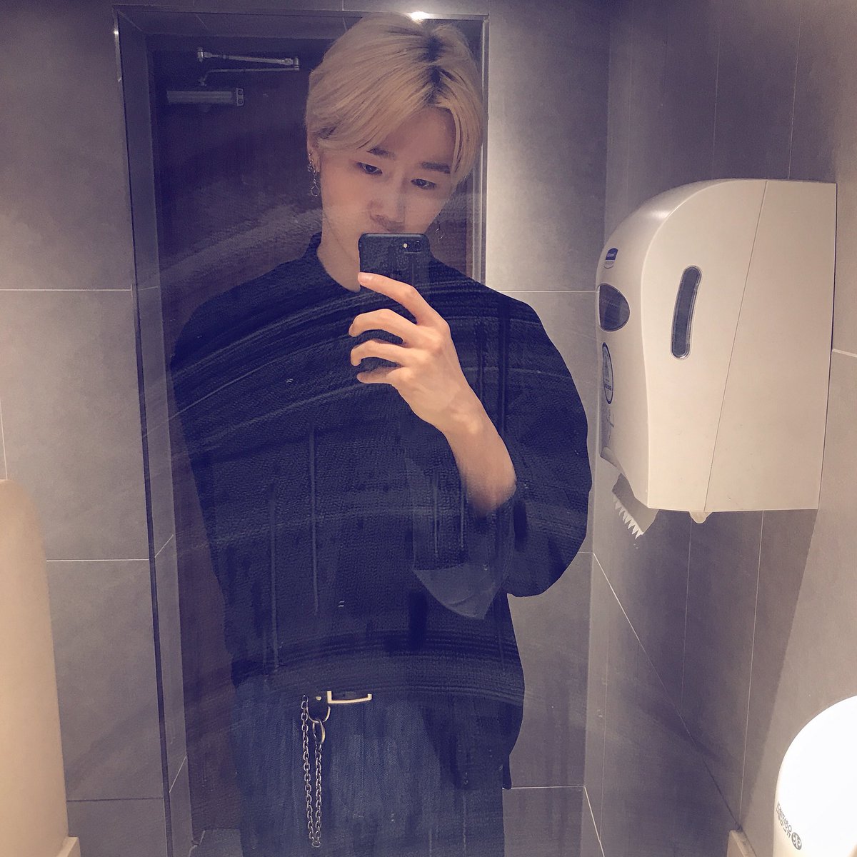 BL7NC's tweet photo. [SPAX] 
今日一日もお疲れ様でした🙇‍♂️

#BLANC7 #블랑세븐 #PRISM #SPAX https://t.co/s8nUTigxrG