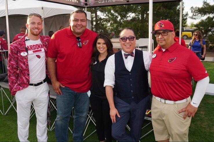GabrielTrujiYO's tweet image. #tbthursday #nfldraft2017 @Haason7Reddick was the #numberonepick #broadcastinglive @UDeportesRadio 105.1