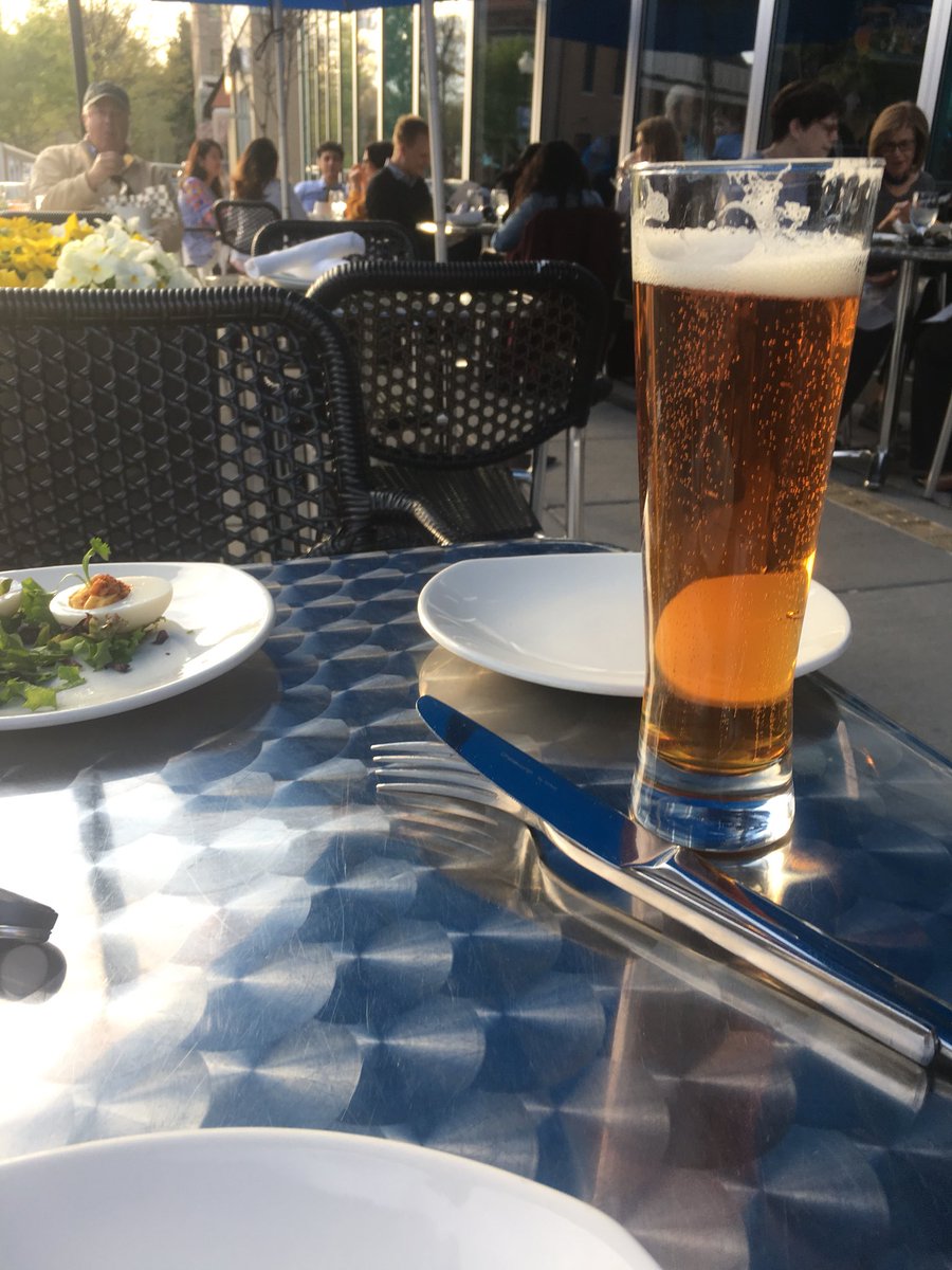 davejsports's tweet image. Practice what I preach enjoying a great dinner at @GrilledOyster but listening to @WaltonCaps @Capitals Radio @BenRaby31 that’s #mutitasking #ALLCaps