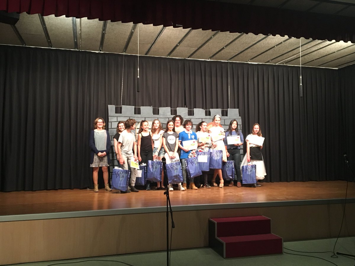EscolaPiaCaldes's tweet photo. Ahir vam celebrar el VII Certamen Literari a l’escola. Volem agraïr la participació de tot l’alumnat i felicitar els guanyadors de totes les etapes. Enhorabona!
#certamenliterari #bethechange #sigueselcanvi #escolapiacaldes https://t.co/T5PZk0laJo