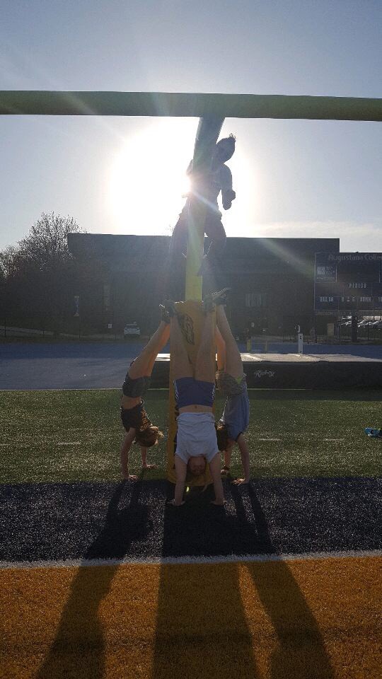 KatieIverson17's tweet photo. Post practice shenanigans ☀️ https://t.co/e3sM5MUS4R