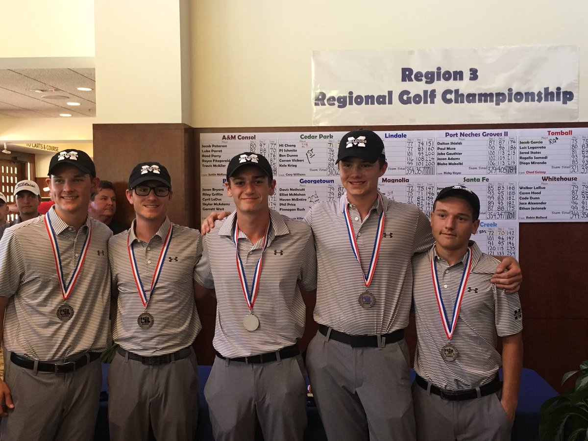 MagSportsMed's tweet image. Your 2018 State Qualifying, Regional Runner-up and District Champion Magnolia Bulldog Golf Team!!!!!