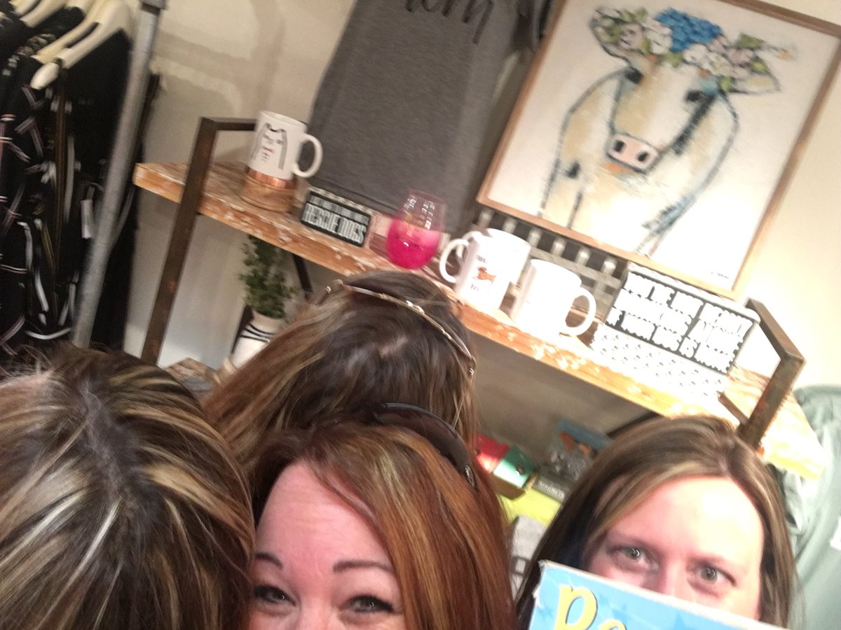 jennikramer1231's tweet photo. #Bookcrawl #NDLit https://t.co/Pb3A4ikhre