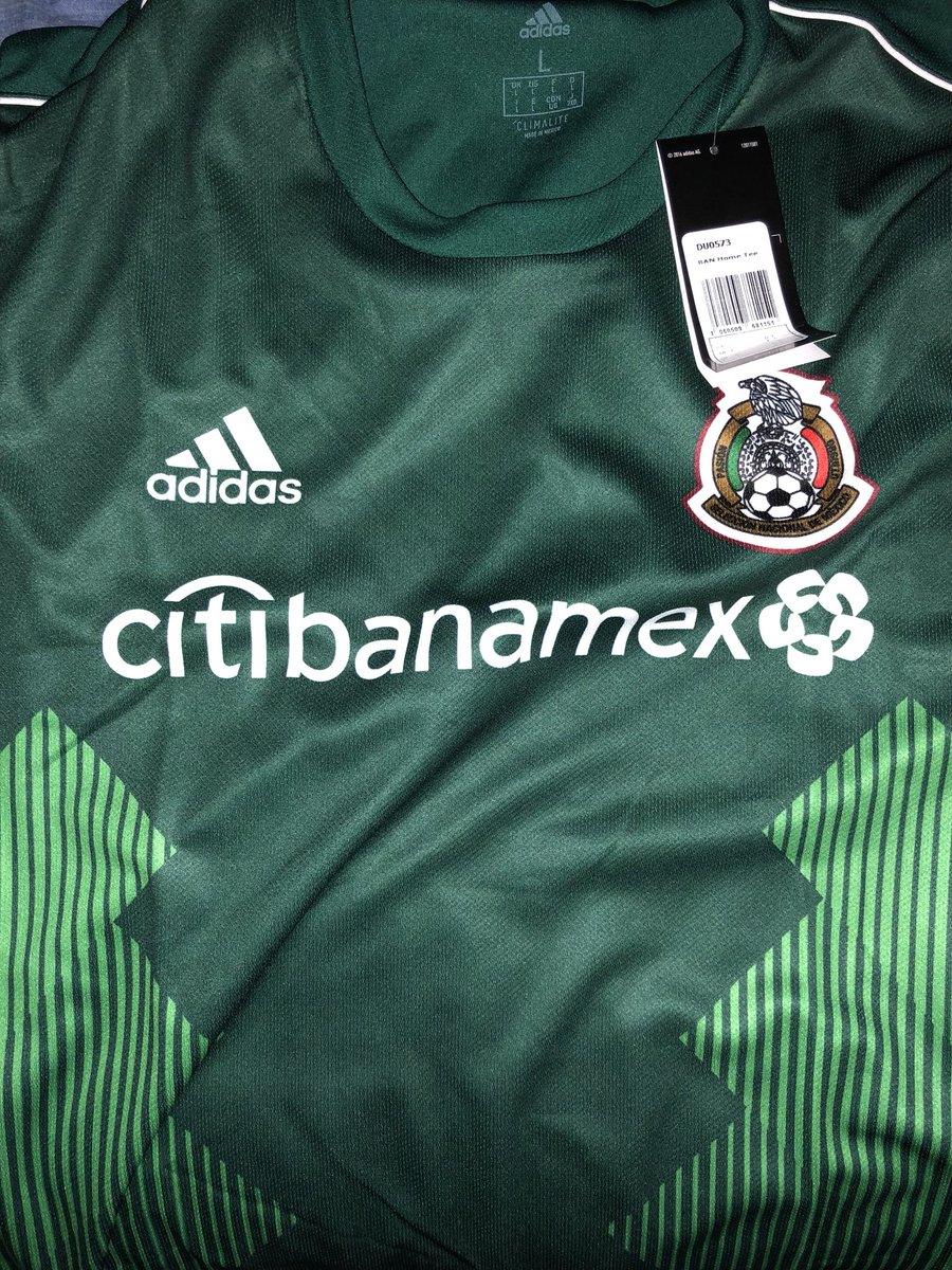 Alex88SS's tweet photo. Gracias @Citibanamex por mi playera!!! Detallazo https://t.co/XRTLpsCEDx