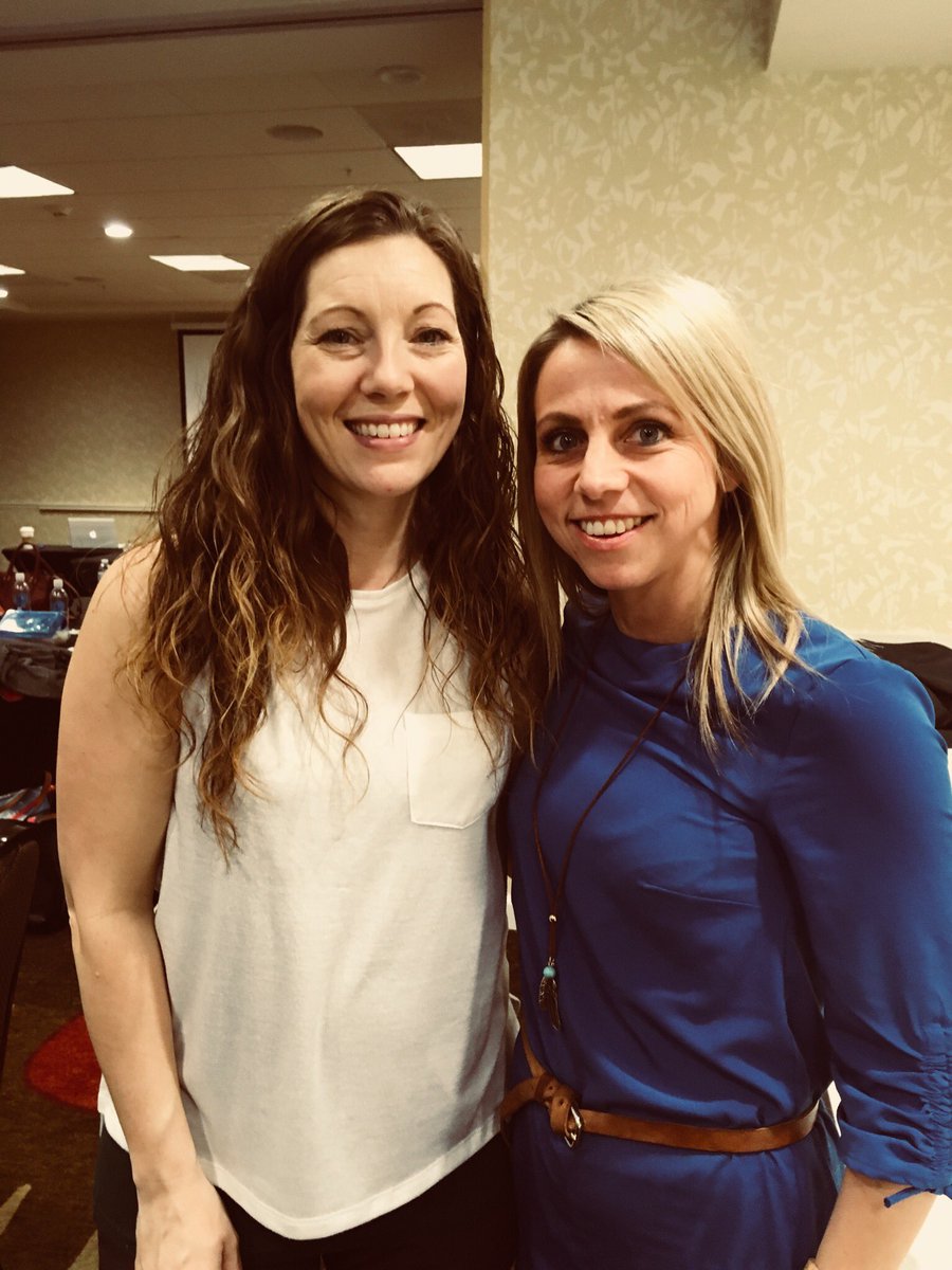 MsHaley6's tweet image. #tbt to when we got to attend @BuildMathMinds in California and getting to meet the mastermind of elementary math #christinatondevold. What an amazing conference! #holyshift #strategiesarecaught