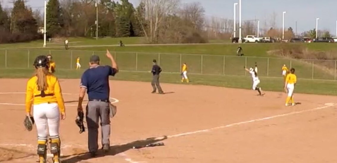 5-0 and 14-1 wins over North Farmington. <a href="/AbbeyTolmie/">Abbey Tolmie</a>  and @Paige_blevs each with a home run! <a href="/hannah_worky2/">Hannah Workman</a> went 2 for 2 with 2 RBIs, and <a href="/abarta44/">Abbey Barta</a> went 4 for 5 with 3 RBIs. Two more team wins! #bettertogether #weshei