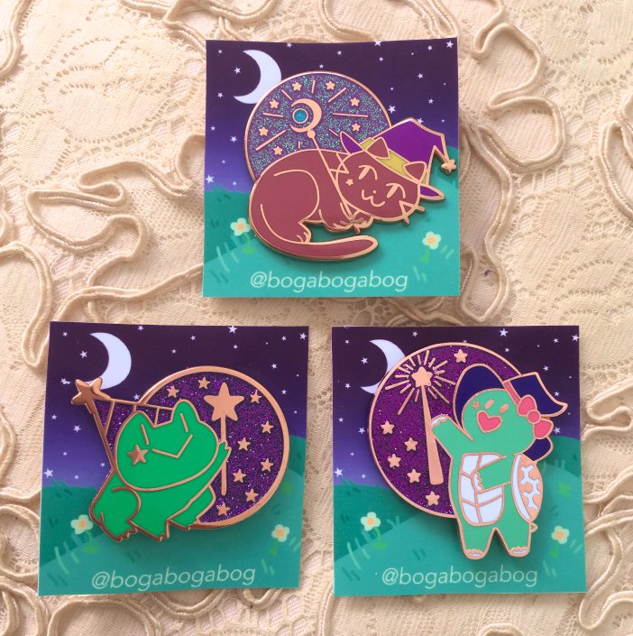 Boggiebog's tweet photo. [rt giveaway] Heya! I upgraded the backing cards on my pins ^v^! as a mini giveaway for 700+ followers (im very grateful!!) RT to win any one of these pins! i'll pick the winner on the 30th :) or buy em @ https://t.co/AHDb7JQY9s !! https://t.co/a8gMurELli