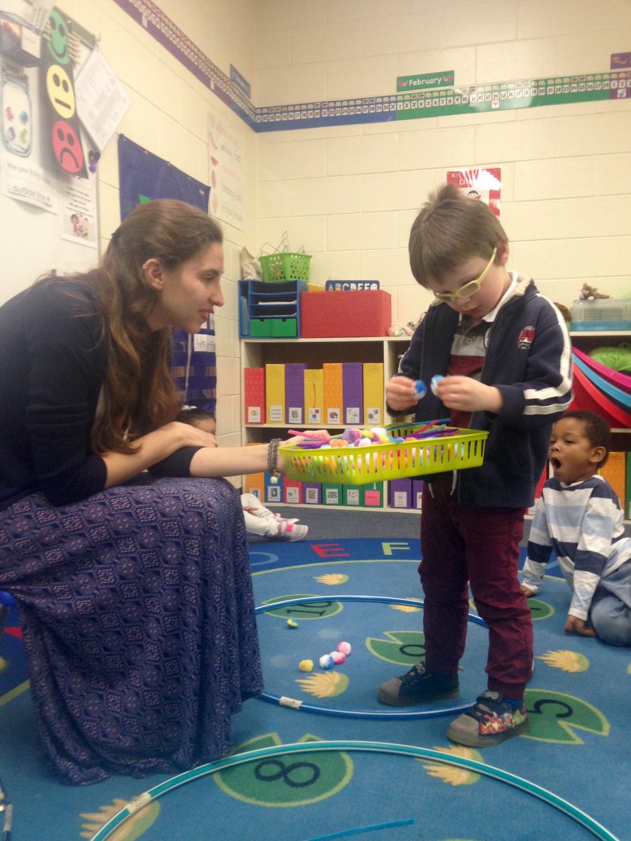 ConnellsCrew's tweet image. We did some fun math activities with @TeacherMassa this week! 😁 Thanks for coming by, Ms. Massa! #categorizing #sorting #counting #makingcomparisons @FSDVikings