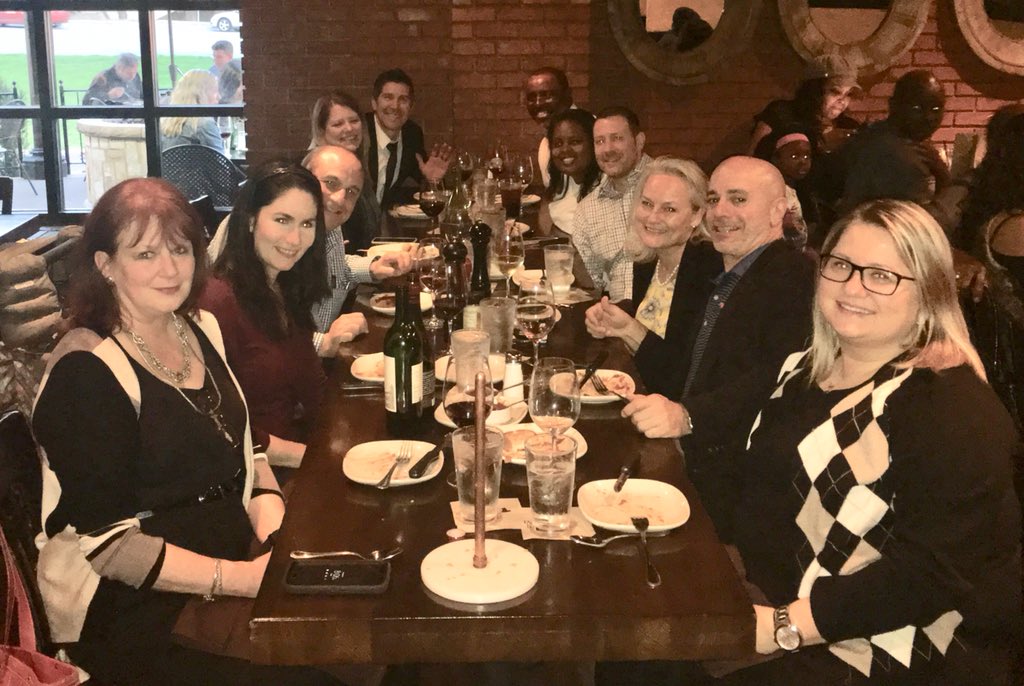 GeraldBanksMD's tweet photo. Dinner with my old “family” @NJAFP #NJAFP #AAFPLEAD #AAFPNCCL https://t.co/UTfaFexKCH