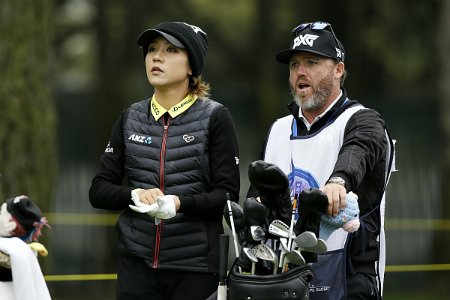 MetroGolfMags's tweet photo. On a course where she's had considerable success, Lydia Ko shares early lead in @MEDIHEALChamp at #LakeMercedGolfClub. Details here: https://t.co/bNyxvy01eV https://t.co/NXNVGN7NRM