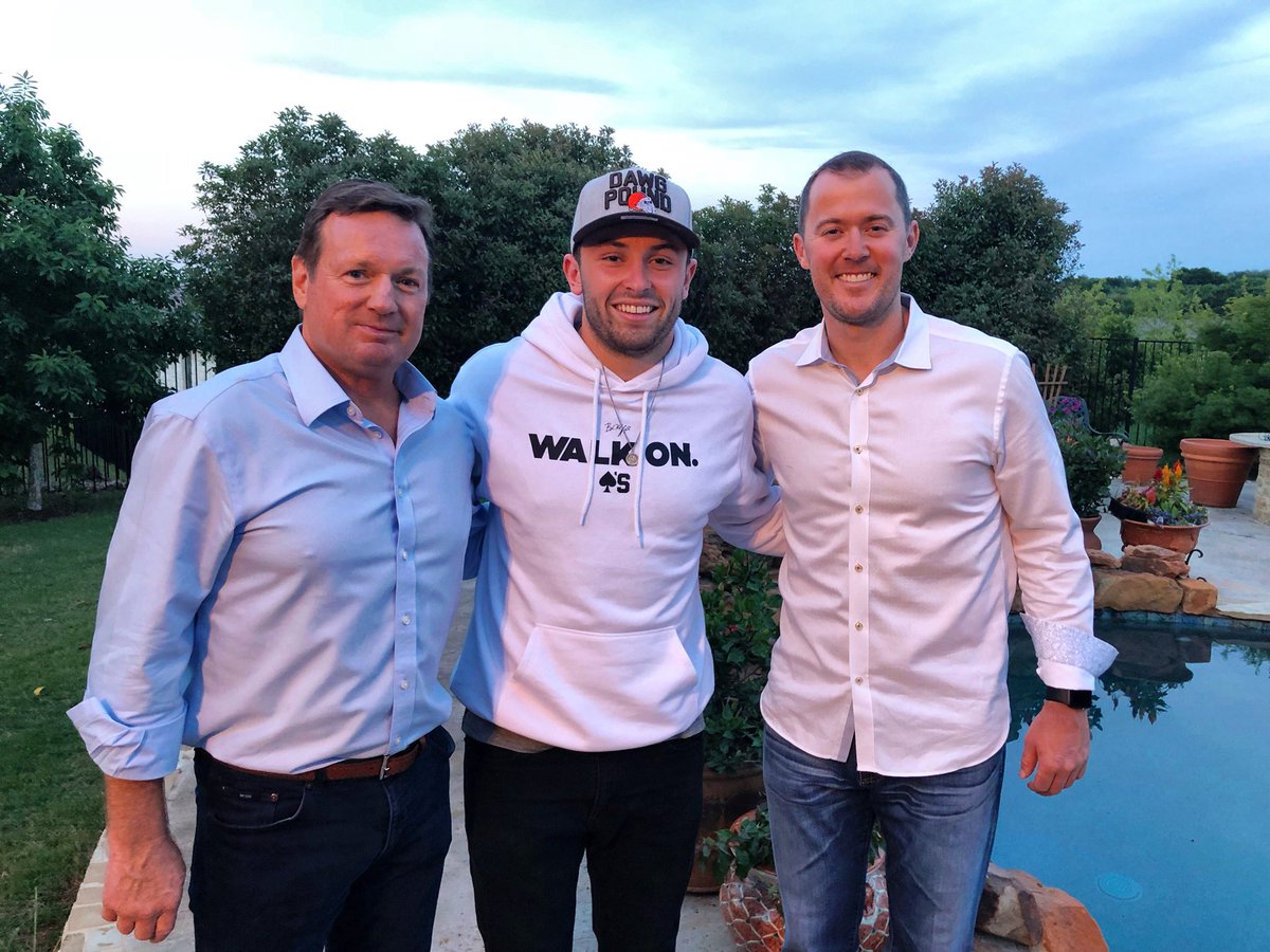 OU_Football's tweet photo. Just a walk-on and his coaches.

#BakerMayfield #OUDNA #NFLDraft https://t.co/0YDztGkTWM