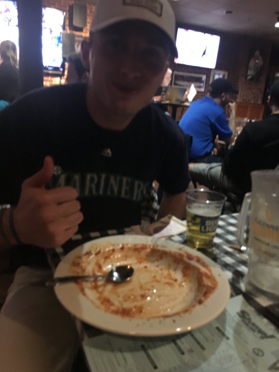 HStreetDogHouse's tweet photo. CLEAN PLATE CLUB FROM WHIT!!!! CHOP SUEY DIDNT STAND A CHANCE #systemofadown https://t.co/TcXgpYMb5b