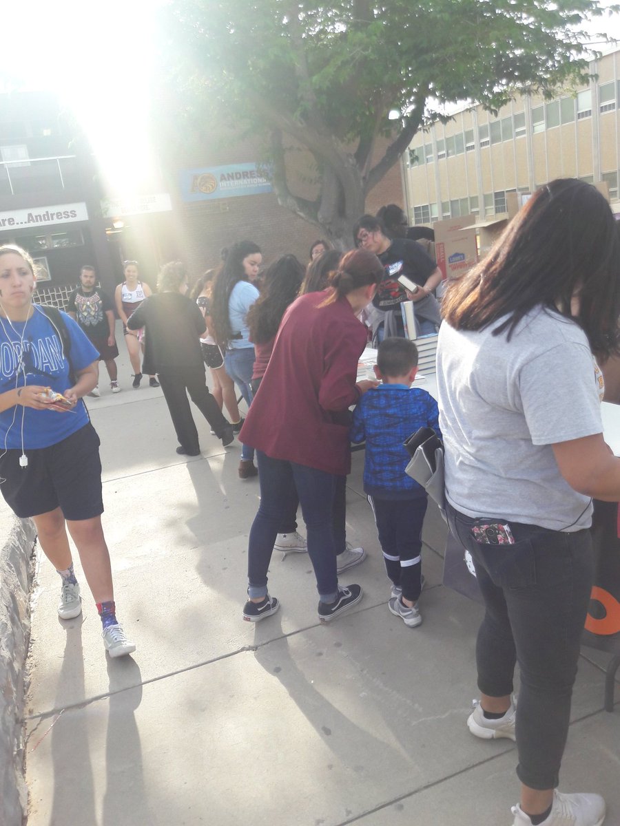 Ahs Student Ambassadors tweet media