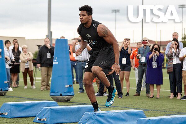 It’s official. #UTSA alum Marcus Davenport is going to the New Orleans Saints. #UTSA #NFLDraft #BuiltByUTSA  <a href="/UTSAAthletics/">UTSA Athletics</a> <a href="/UTSAFTBL/">UTSA Football 🏈</a> @MarcusJD84 <a href="/NFL/">NFL</a> // 📷: Jeff Huehn