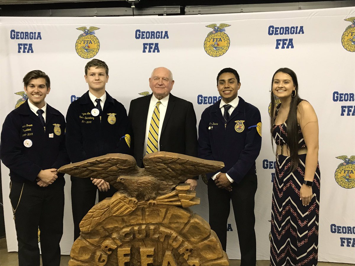 SonnyPerdue's tweet photo. Just a great evening with @GA_FFA, with some 5,000 strong turning out for the 90th annual state convention. Tremendous leadership qualities already from these young men and women. https://t.co/xn6OUOCuP6