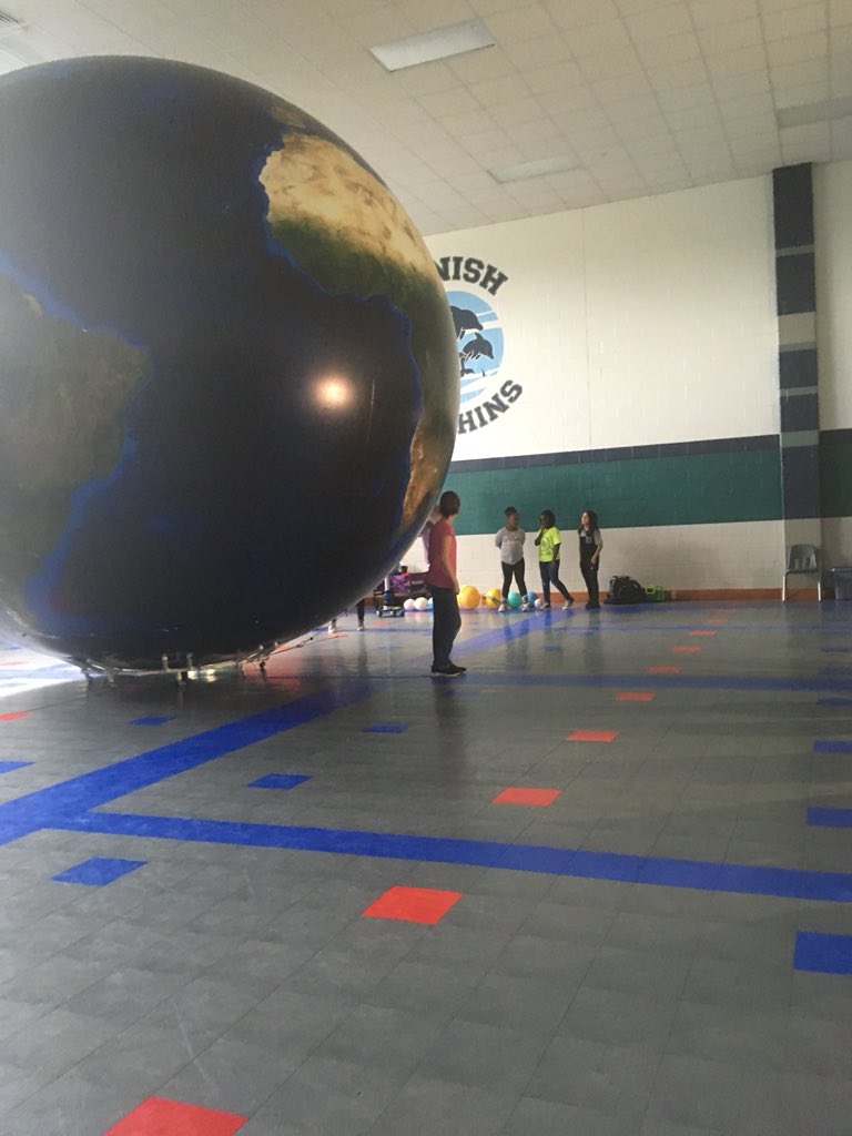HajdukKayla's tweet photo. Orbit Earth Demo! https://t.co/FEkVOUJYNt