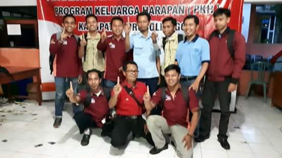 HasnaSyakila's tweet photo. Program PKH Probolinggo... ajang kampanye salah satu PASLON
#KawalPKH 
@cakimiNOW
@GusIpul_ID
@GunturPuti
@halimiskandarnu
@HadiNgusman
@Banser_CyberNU
@syukron_dosi 
@NgajiSedulur https://t.co/IZuKlDIAhT