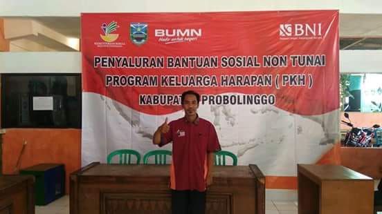 HasnaSyakila's tweet photo. Program PKH Probolinggo... ajang kampanye salah satu PASLON
#KawalPKH 
@cakimiNOW
@GusIpul_ID
@GunturPuti
@halimiskandarnu
@HadiNgusman
@Banser_CyberNU
@syukron_dosi 
@NgajiSedulur https://t.co/IZuKlDIAhT