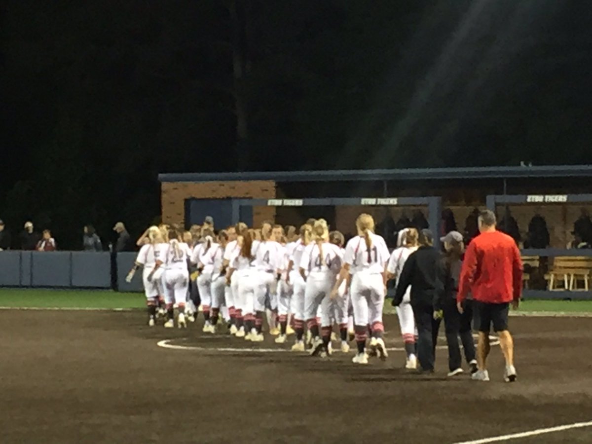 Van HS Football (@vanvandals) on Twitter photo Great win by <a href="/VandalSoftball2/">Lady Vandal Softball</a> tonight over Atlanta. Game 2 is set for Saturday at 7pm at Emory Rains. Great win by <a href="/VandalSoftball2/">Lady Vandal Softball</a> tonight over Atlanta. Game 2 is set for Saturday at 7pm at Emory Rains.