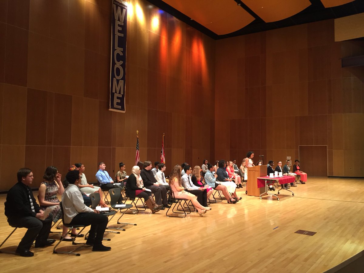 MrOlivola's tweet photo. Congratulations to our 32 students inducted tonight into the Reynoldsburg High School Chapter of the National Honor Society!! 😃

🕯🕯🕯🕯

#reynproud @nhs_njhs @RHS_BELL @RHS_HS2 @RHSEncore @Reyn_eSTEM @ReynSchools https://t.co/gQUZzfnM8e
