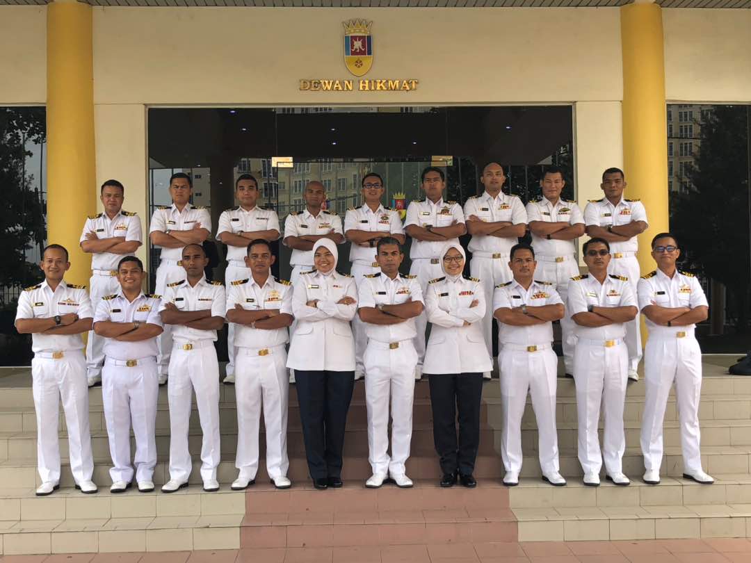 mmi403206's tweet image. Selamat Menyambut Hari TLDM Ke-84 dari kami peserta kursus MCSC 47/18 TLDM @MAFSC_ kepada semua #NavyPeople
@tldm_rasmi
#LearnAndEnjoy
#HUTTLDM84