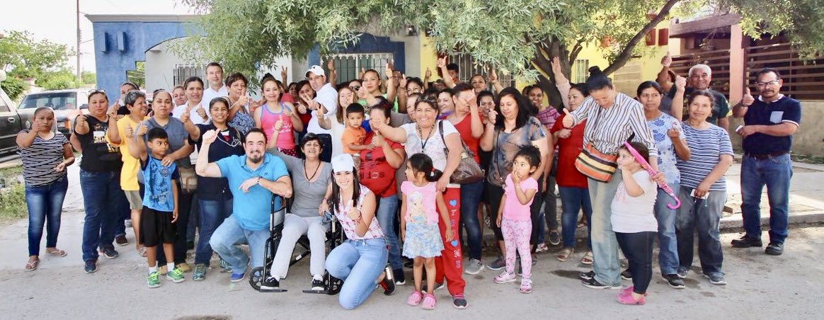 PURONJOHNSTON's tweet photo. Este jueves recorremos más colonias de Cd Acuña Coahuila, estamos llegando con nuestro mensaje de manera clara y directa a los Acuñenses ✅✅✅ https://t.co/yh8bwgBy4s