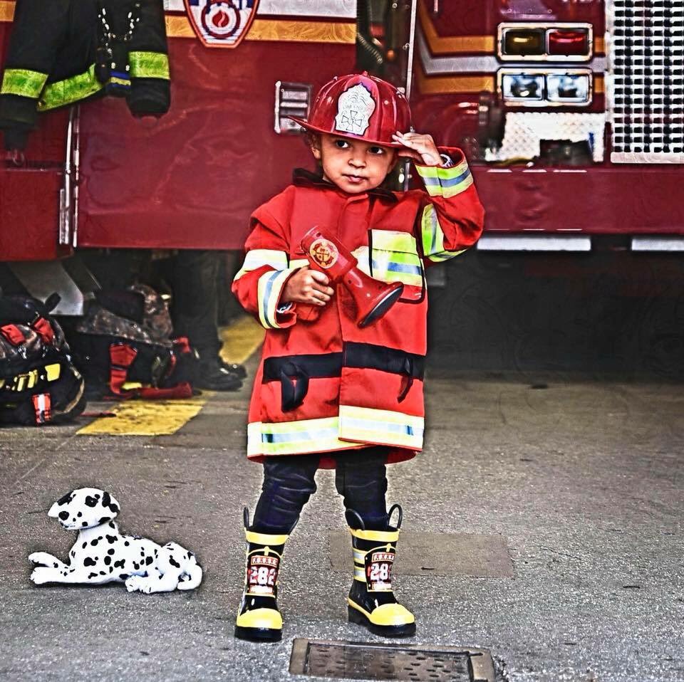 radgirlbook's tweet image. Did you know that many of our @radgirlbook models are actually modeling the jobs of their parents? No wonder they rock, #amirite?! In honor of Take Our Sons and Daughters to Work Day, here are some of our career copycat kids. 💕
#takeoursonsanddaughterstoworkday #radgirlbook